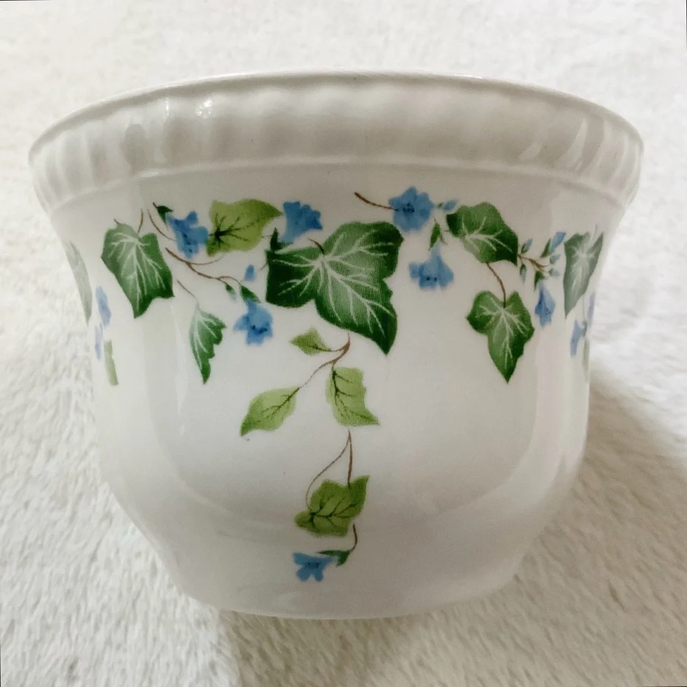 Johnson Bros Ivy Flowers Sugar Bowl England Blue Green Floral
